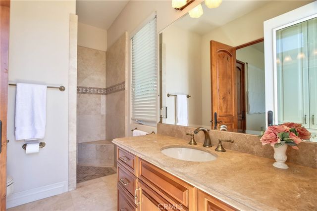 38385 Rock Creek, Temecula, CA 92592