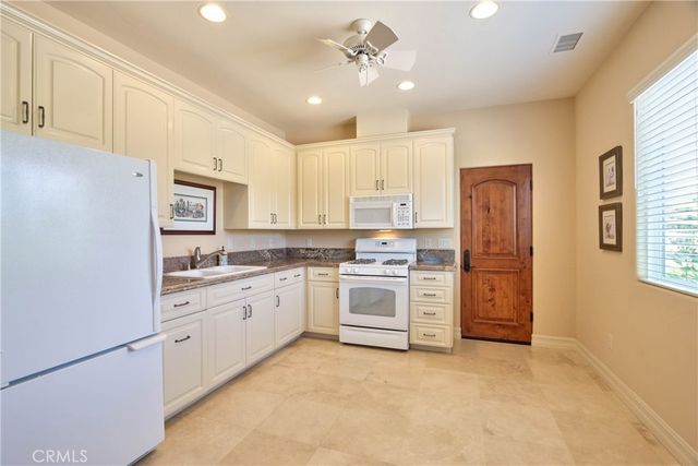 38385 Rock Creek, Temecula, CA 92592