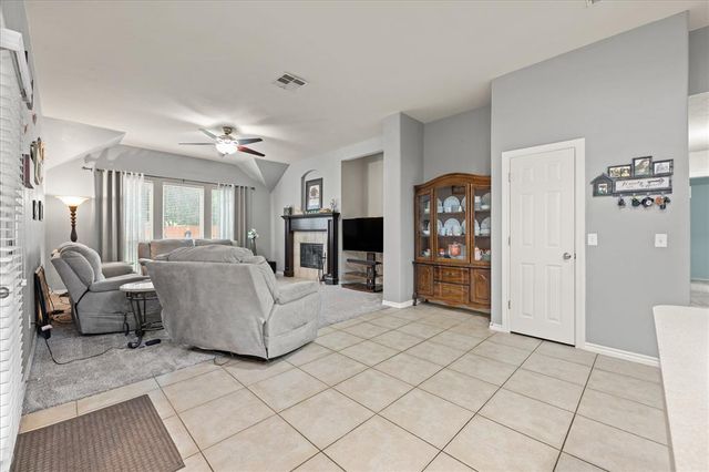 8694 Mallard Lane, Edmond, OK 73034