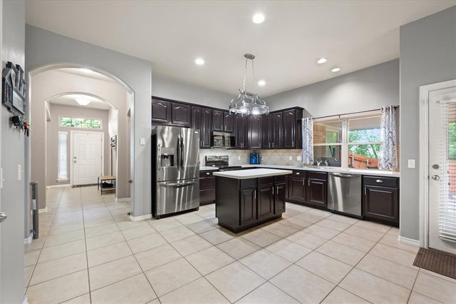 8694 Mallard Lane, Edmond, OK 73034