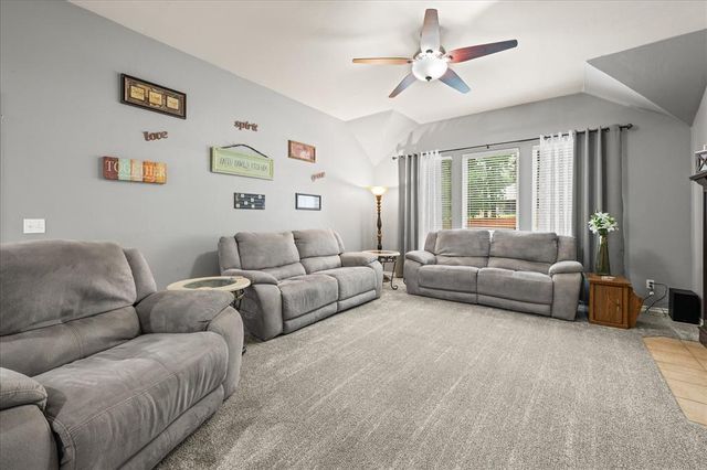 8694 Mallard Lane, Edmond, OK 73034