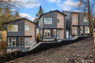 7324 7th Place SW #B, Seattle, WA 98106