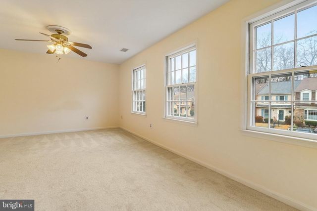 8003 BETHELEN WOODS LN, Springfield, VA 22153