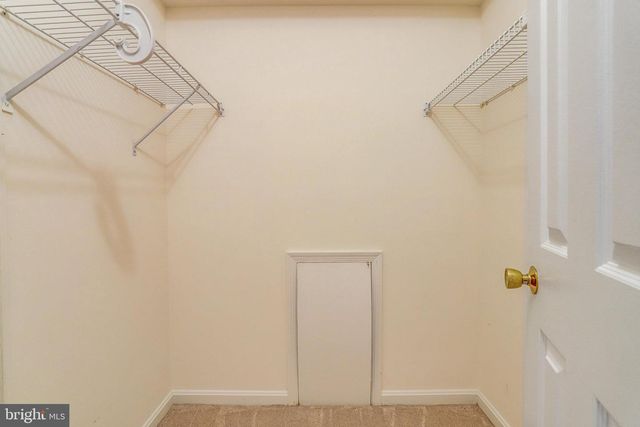 8003 BETHELEN WOODS LN, Springfield, VA 22153