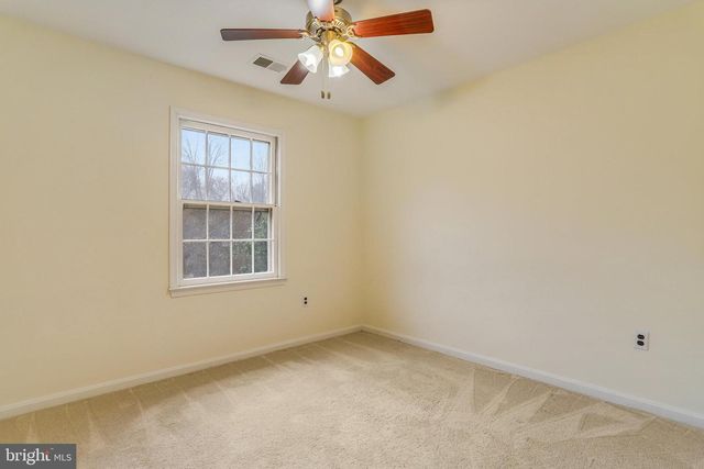 8003 BETHELEN WOODS LN, Springfield, VA 22153