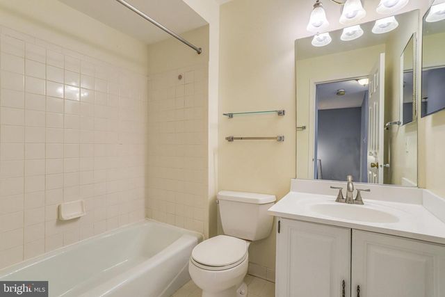 8003 BETHELEN WOODS LN, Springfield, VA 22153