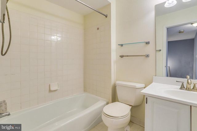 8003 BETHELEN WOODS LN, Springfield, VA 22153