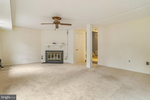 8003 BETHELEN WOODS LN, Springfield, VA 22153