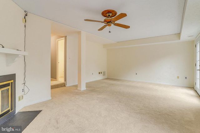 8003 BETHELEN WOODS LN, Springfield, VA 22153