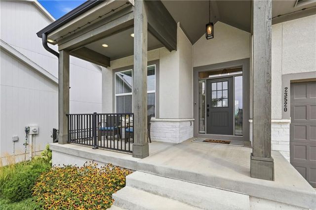 23520 W 90th Street, Lenexa, KS 66227