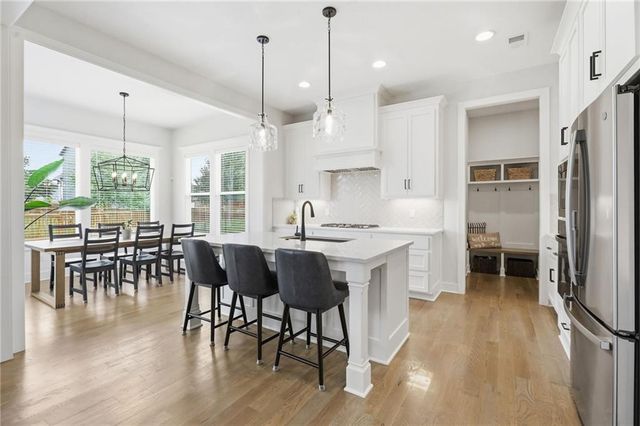 23520 W 90th Street, Lenexa, KS 66227