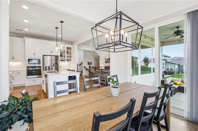 23520 W 90th Street, Lenexa, KS 66227