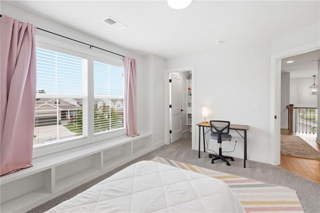 23520 W 90th Street, Lenexa, KS 66227