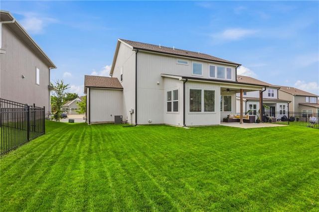 23520 W 90th Street, Lenexa, KS 66227