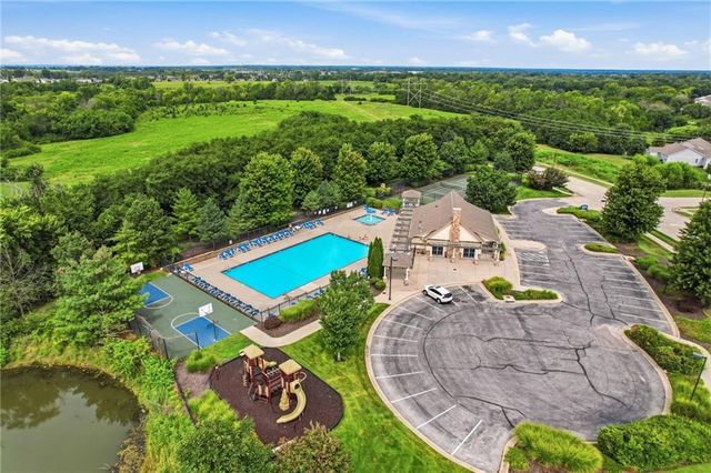 23520 W 90th Street, Lenexa, KS 66227
