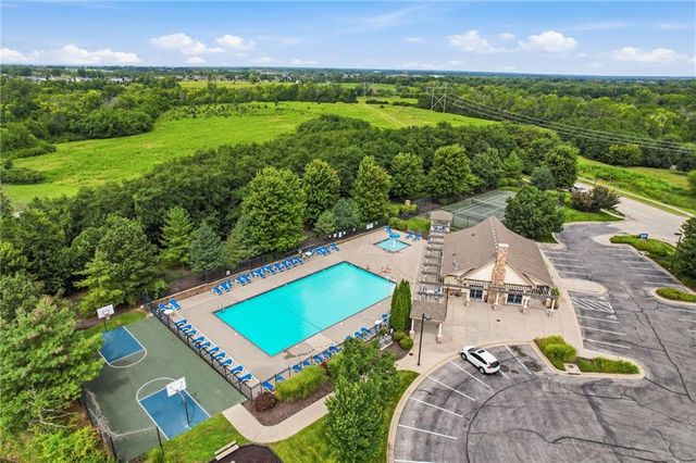 23520 W 90th Street, Lenexa, KS 66227
