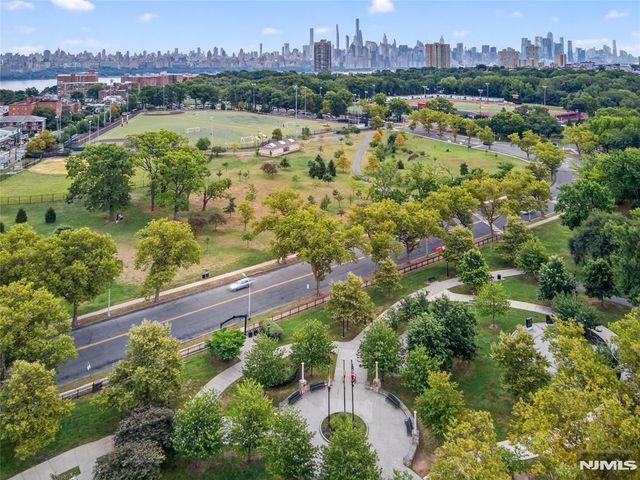 307 Fairview Avenue, Fairview, NJ 07022