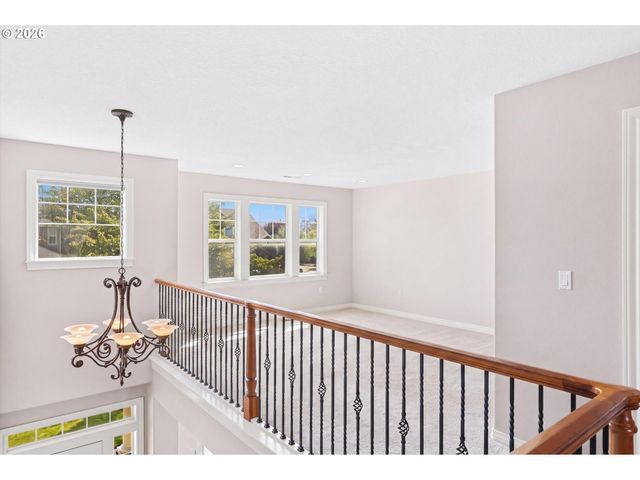 12100 HAZELDELL Ave, Oregon City, OR 97045