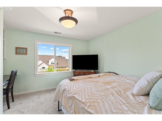 12100 HAZELDELL Ave, Oregon City, OR 97045