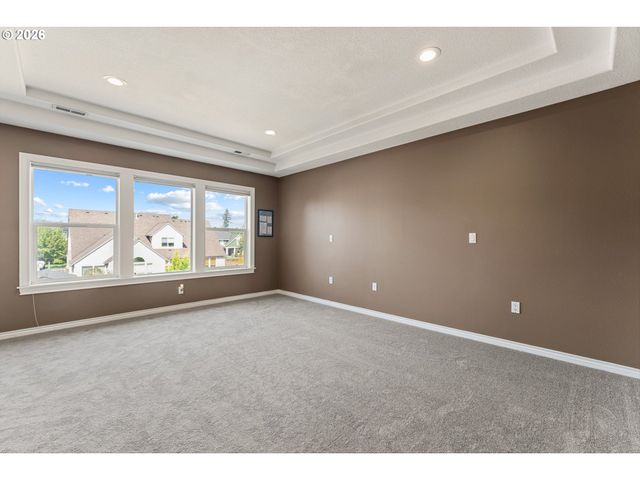 12100 HAZELDELL Ave, Oregon City, OR 97045