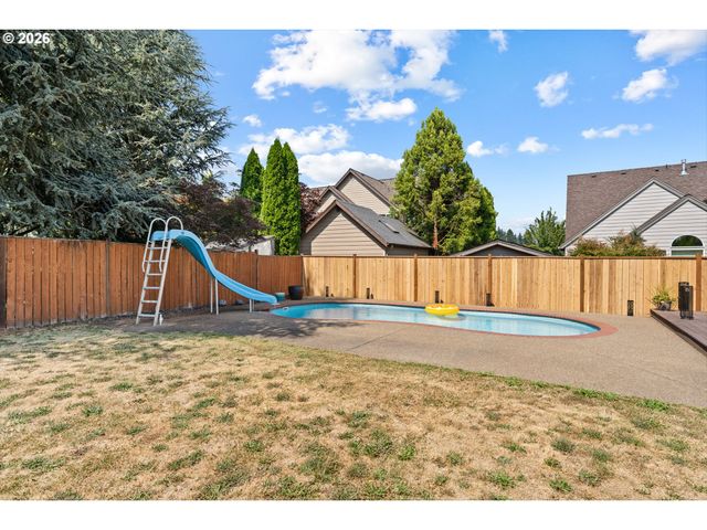 12100 HAZELDELL Ave, Oregon City, OR 97045