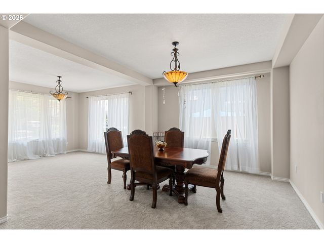12100 HAZELDELL Ave, Oregon City, OR 97045