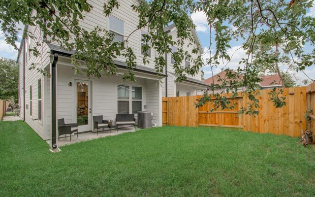 1616 Benson Street, Houston, TX 77020