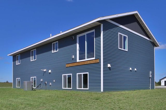 402 Norway Court, Staples, MN 56479