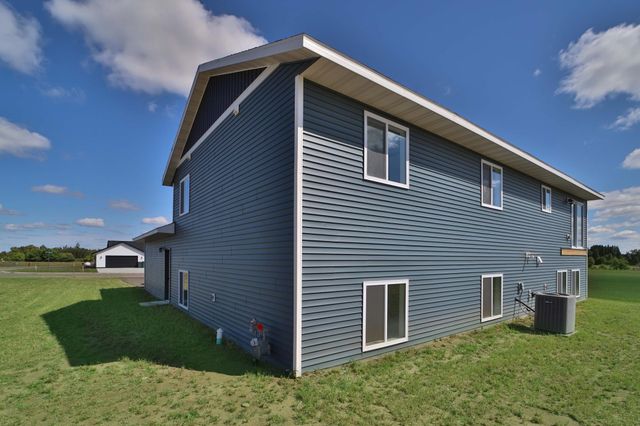 402 Norway Court, Staples, MN 56479