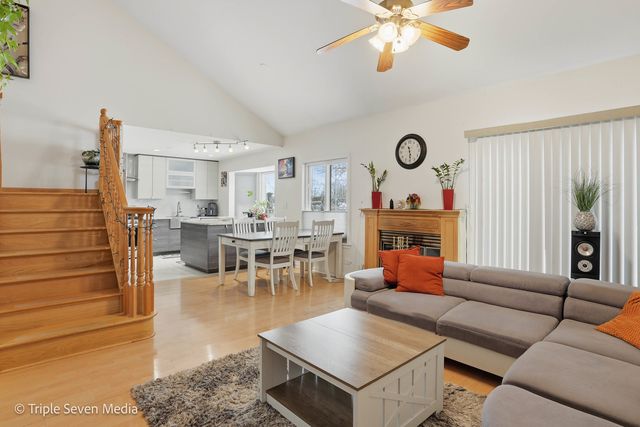 488 W Jason Lane, Wood Dale, IL 60191