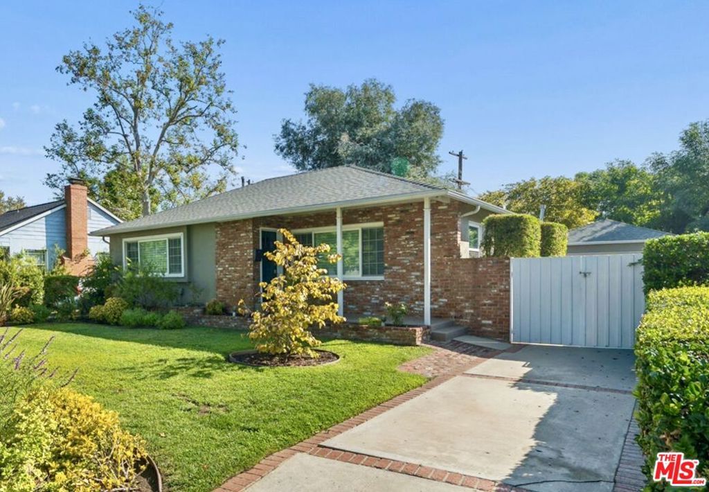 4942 Stern Avenue, Sherman Oaks, CA 91423 — photo 2