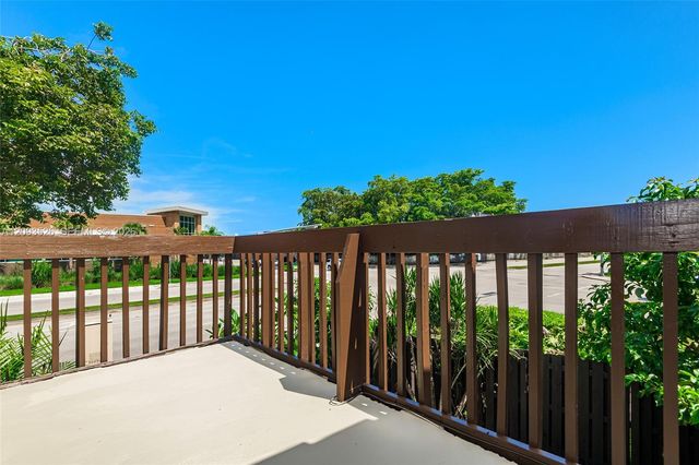 11125 SW 132nd Court 9-2, Miami, FL 33186