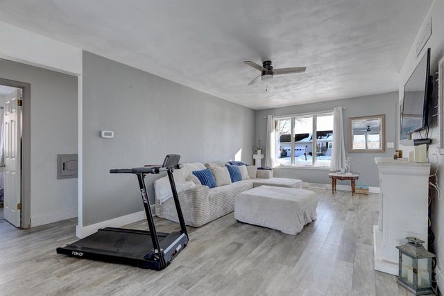 400 FRANCES STREET, Kaukauna, WI 54130