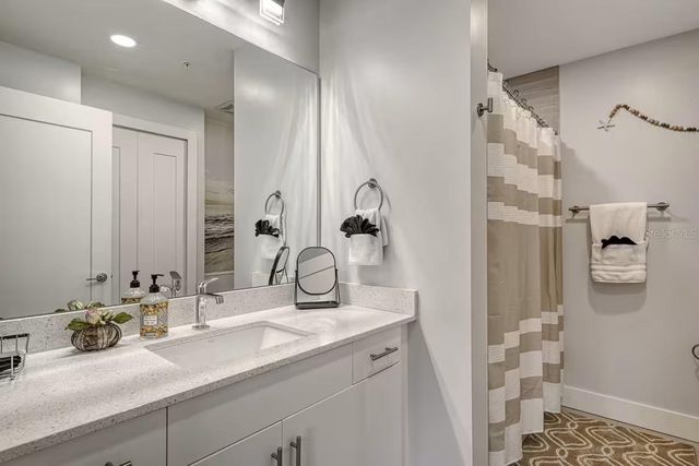 1709 N TAMIAMI TRAIL 220, Sarasota, FL 34234