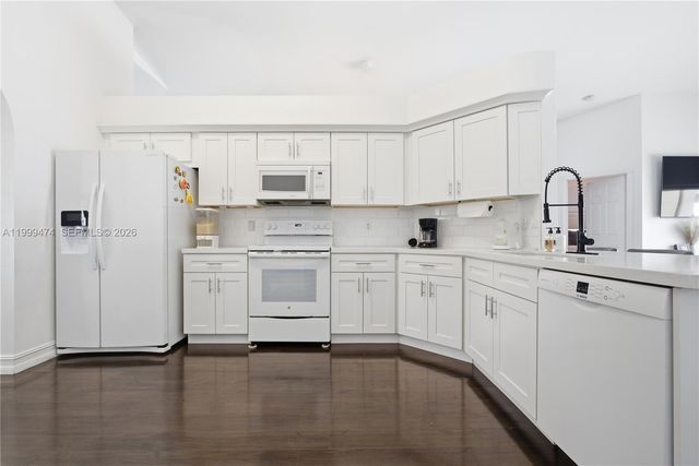 18427 NW 9th Ct, Pembroke Pines, FL 33029