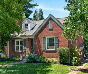 216 Brown Ave, Louisville, KY 40207