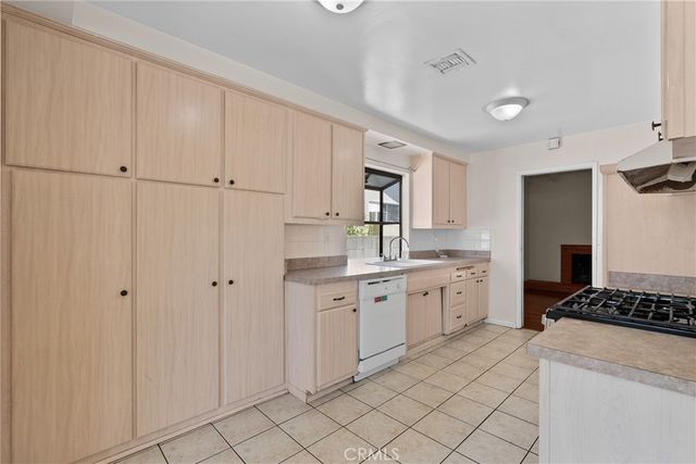 10048 Swinton Avenue, Granada Hills, CA 91343