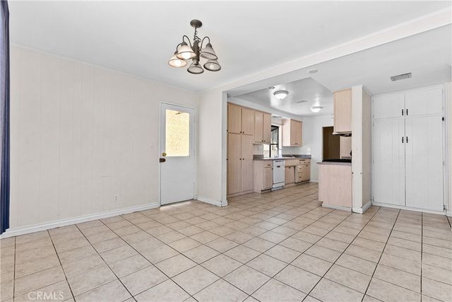 10048 Swinton Avenue, Granada Hills, CA 91343