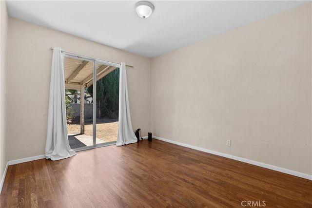 10048 Swinton Avenue, Granada Hills, CA 91343