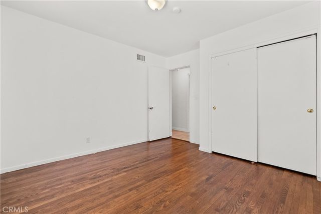 10048 Swinton Avenue, Granada Hills, CA 91343