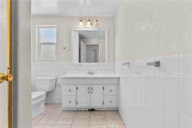 10048 Swinton Avenue, Granada Hills, CA 91343