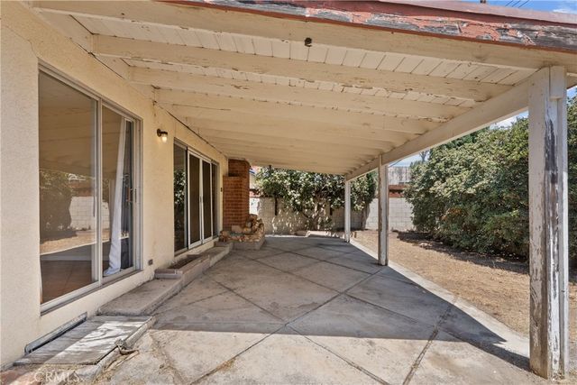 10048 Swinton Avenue, Granada Hills, CA 91343