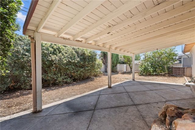 10048 Swinton Avenue, Granada Hills, CA 91343