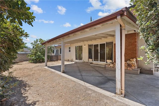 10048 Swinton Avenue, Granada Hills, CA 91343