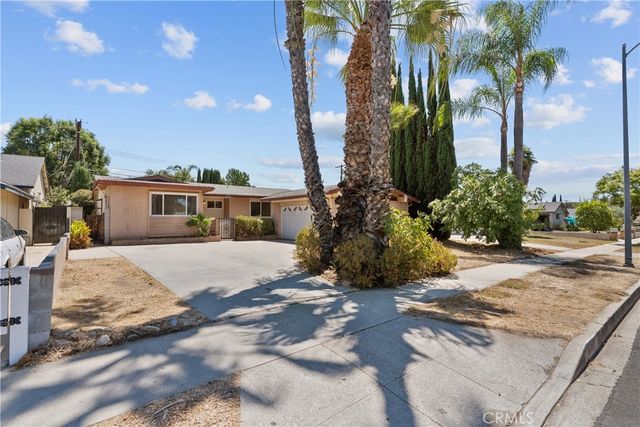 10048 Swinton Avenue, Granada Hills, CA 91343