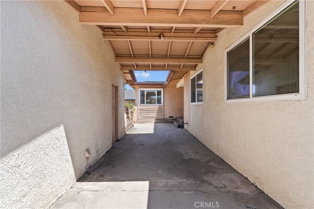 10048 Swinton Avenue, Granada Hills, CA 91343