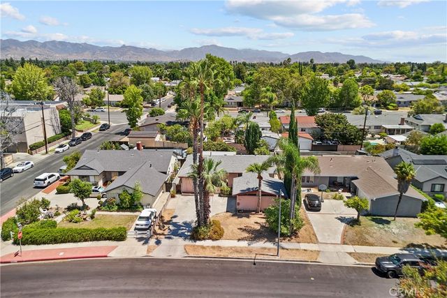 10048 Swinton Avenue, Granada Hills, CA 91343