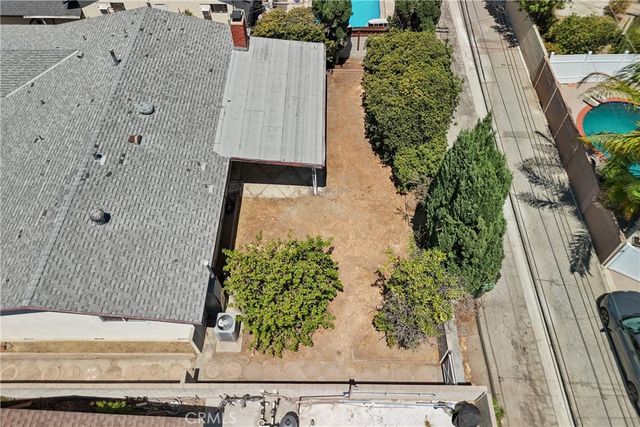 10048 Swinton Avenue, Granada Hills, CA 91343