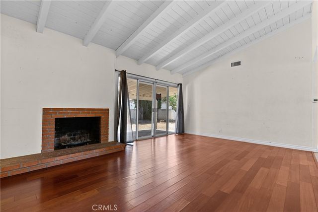 10048 Swinton Avenue, Granada Hills, CA 91343