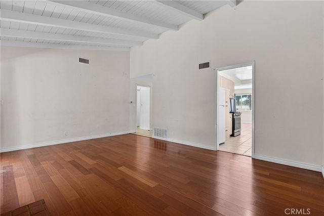 10048 Swinton Avenue, Granada Hills, CA 91343